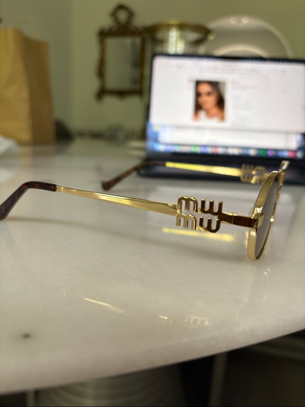 NEW MM Oval Metal Sunglasses for Women Gold /Gold - Picture 6 of 10